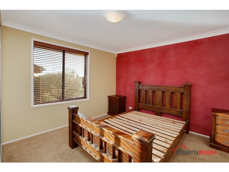 2 Mongon Place, St Helens Park NSW 2560