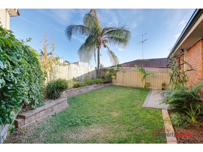 2 Mongon Place, St Helens Park NSW 2560