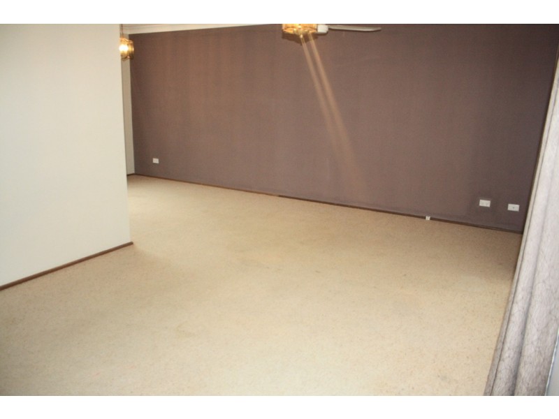 17/19 Lagonda Drive, Ingleburn NSW 2565