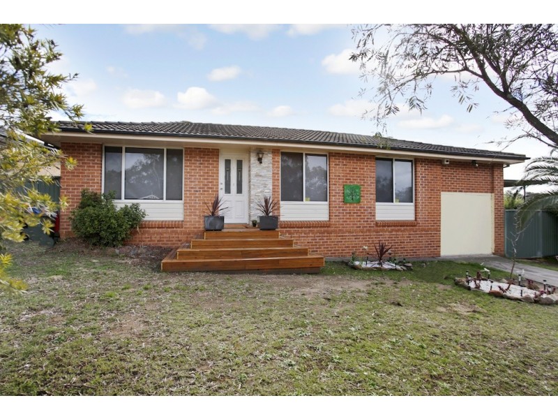 105 Helicia, Macquarie Fields NSW 2564