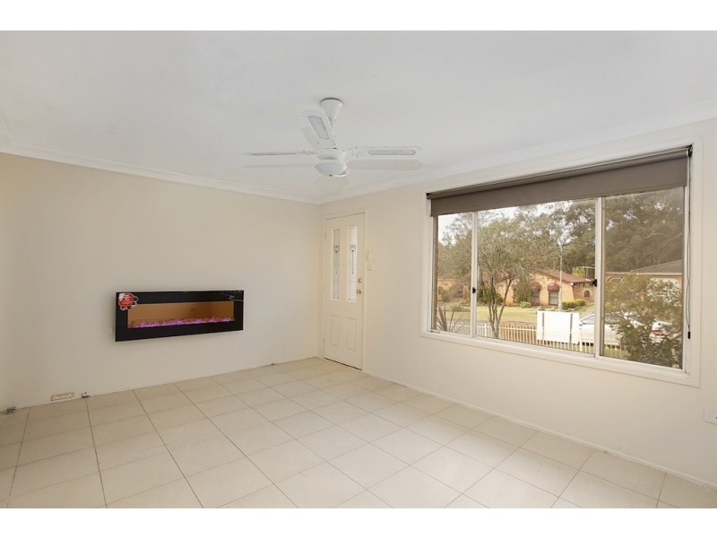105 Helicia, Macquarie Fields NSW 2564