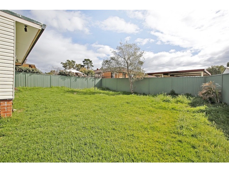 105 Helicia, Macquarie Fields NSW 2564