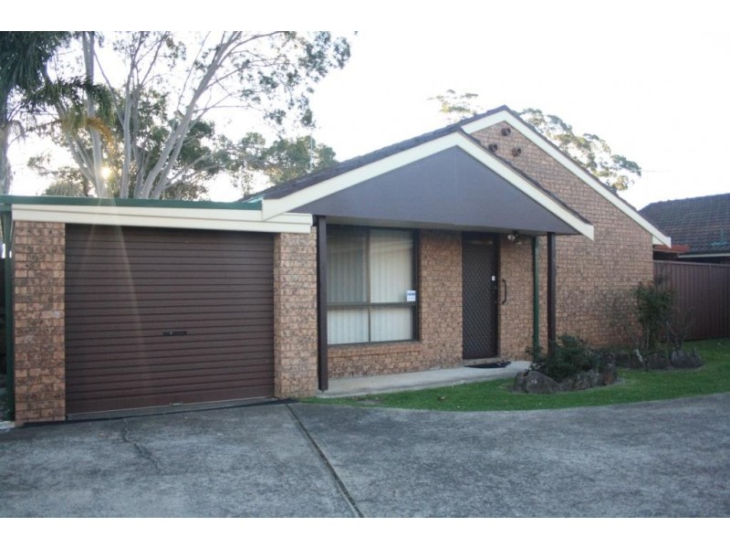 4/90 Chester Rd, Ingleburn NSW 2565