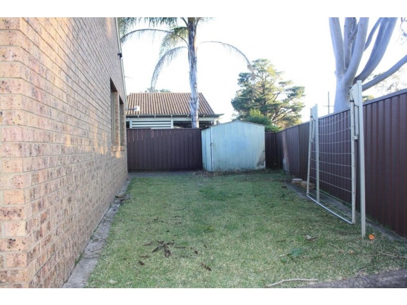 4/90 Chester Rd, Ingleburn NSW 2565