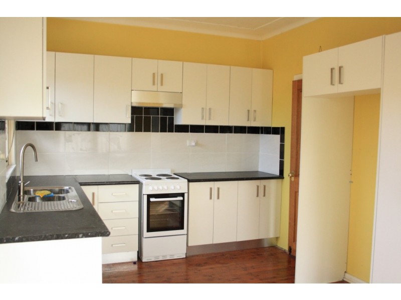 12 Blue Gum Ave, Ingleburn NSW 2565