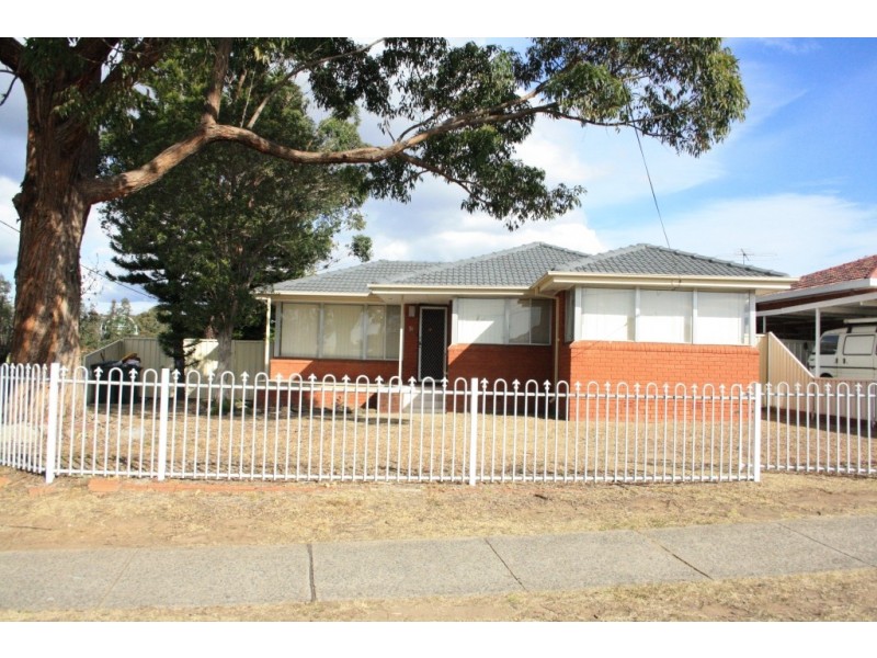 51 First Ave, Macquarie Fields NSW 2564