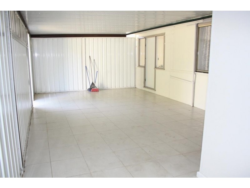 100 Camberland Rd, Ingleburn NSW 2565