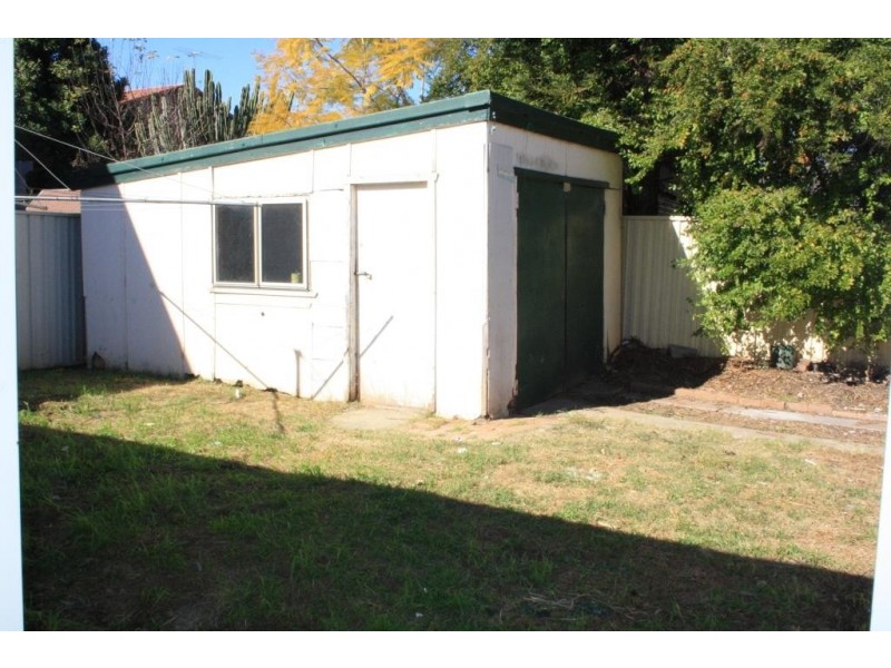 100 Camberland Rd, Ingleburn NSW 2565