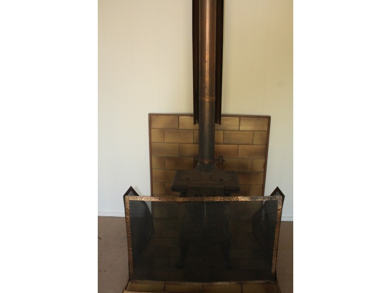 24 Waratah Cr, Macquarie Fields NSW 2564