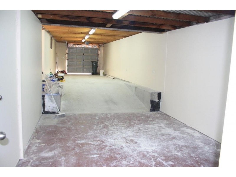 1 Wattle Avenue, Macquarie Fields NSW 2564