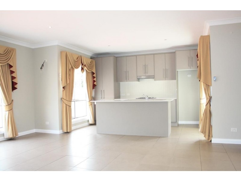 6B Cambridge Street, Ingleburn NSW 2565