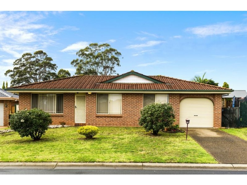 10 Lobelia Place, Macquarie Fields NSW 2564