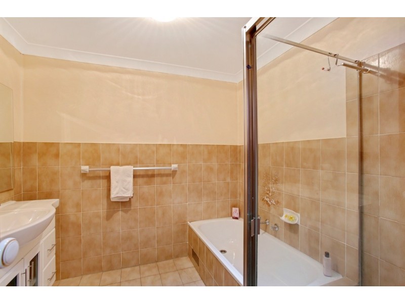 3/25 Goodenough Street, Glenfield NSW 2167