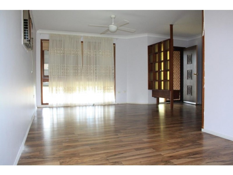 194 Cumberland Road, Ingleburn NSW 2565