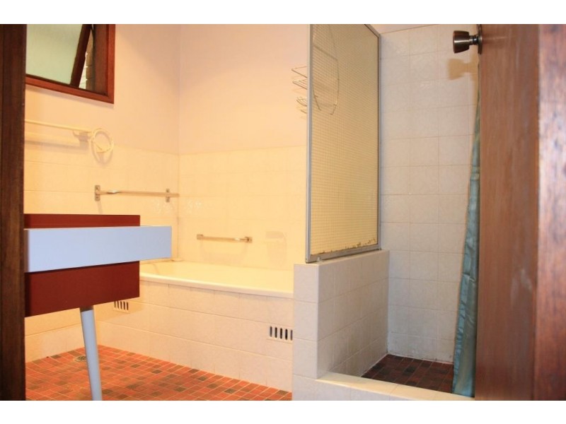 194 Cumberland Road, Ingleburn NSW 2565