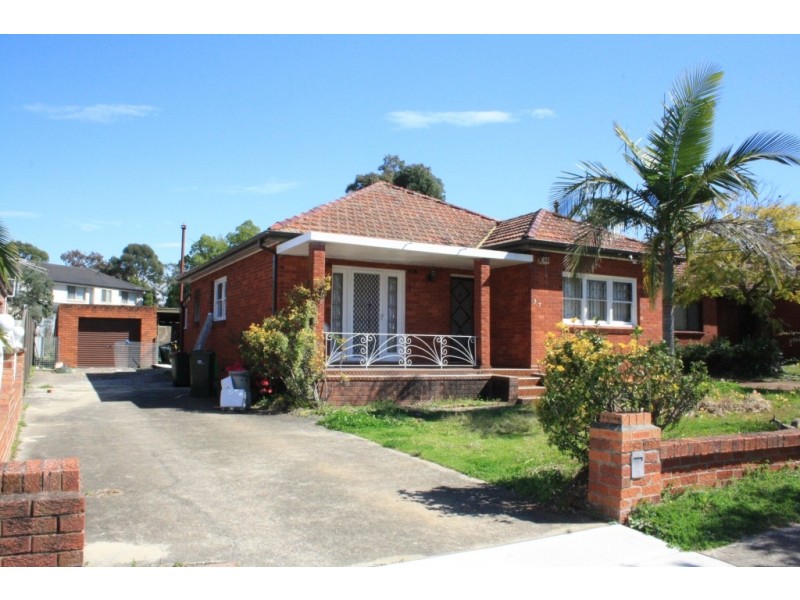 37 Grimson Avenue, Liverpool NSW 2170