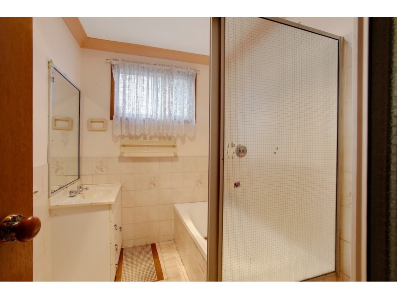 4/2 Angle Road, Leumeah NSW 2560