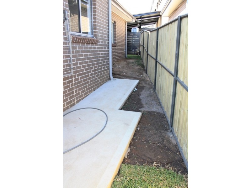 17a Bimberi Avenue, Minto NSW 2566