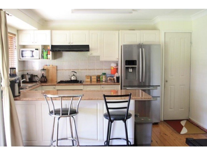 20 Adrian Street, Macquarie Fields NSW 2564