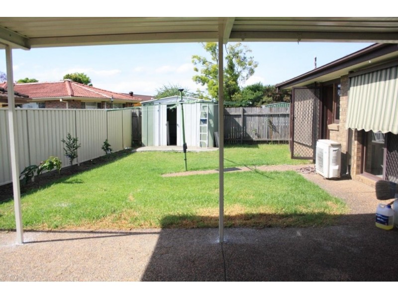 130 Evelyn St, Macquarie Fields NSW 2564