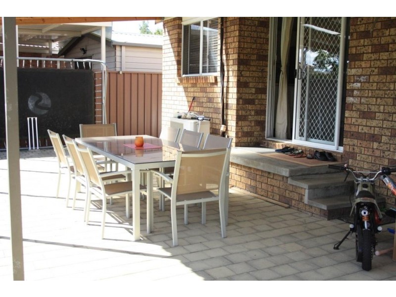 20 Adrian Street, Macquarie Fields NSW 2564