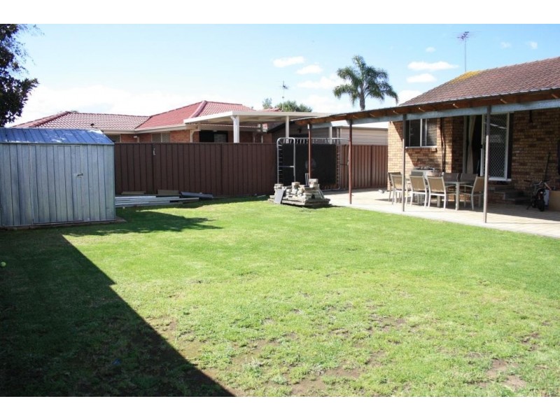 20 Adrian Street, Macquarie Fields NSW 2564