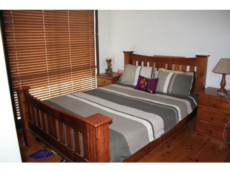 20 Adrian Street, Macquarie Fields NSW 2564