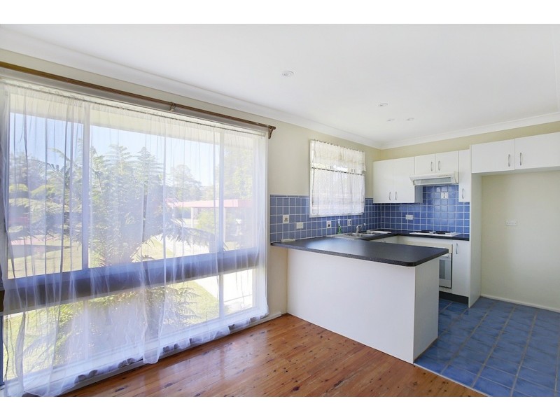 9 Oprey Cl, Minto NSW 2566