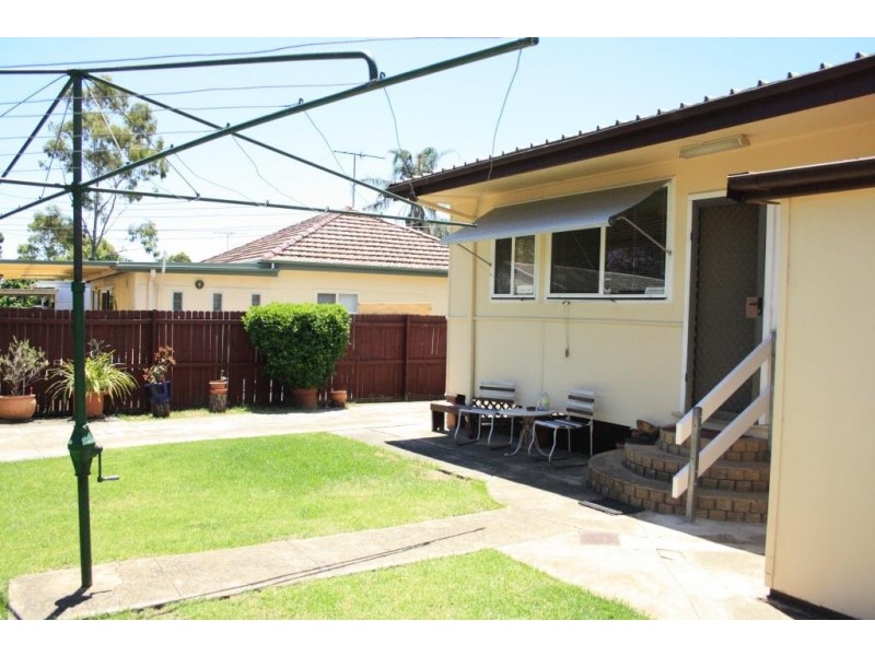 9 Tyler, Campbelltown NSW 2560