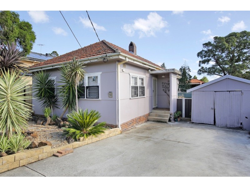 102 Henry St, Old Guildford NSW 2161