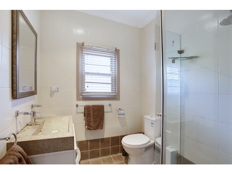 102 Henry St, Old Guildford NSW 2161