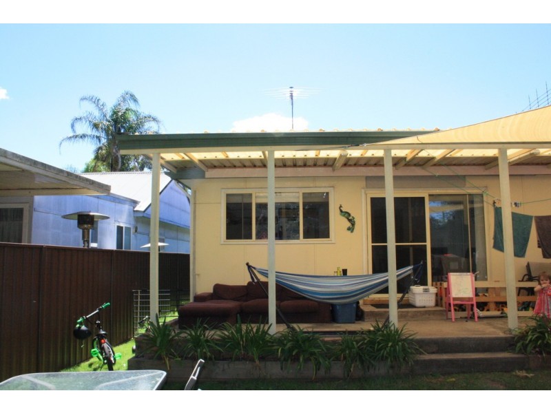 7 Tyler St, Campbelltown NSW 2560