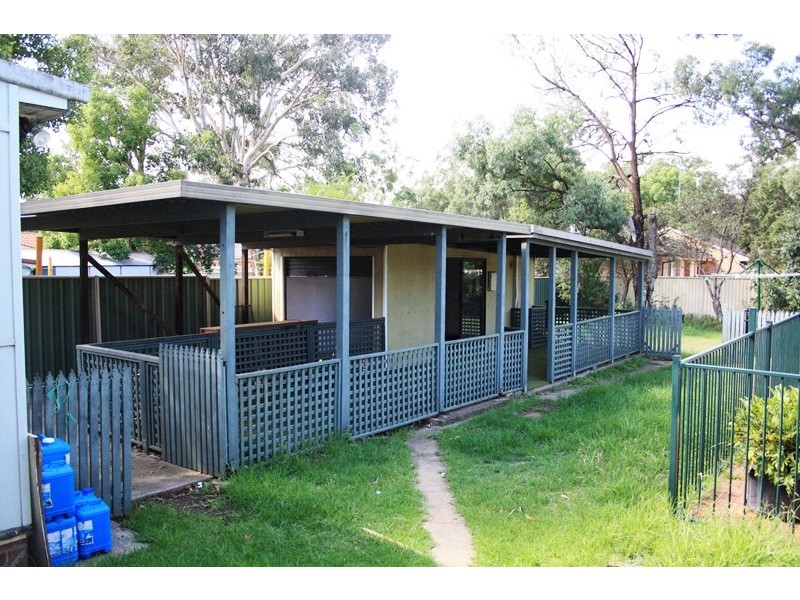 10 Cambridge Street, Ingleburn NSW 2565