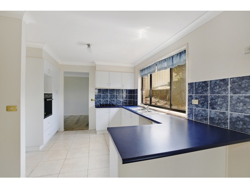 14 Clark Pl, Minto NSW 2566