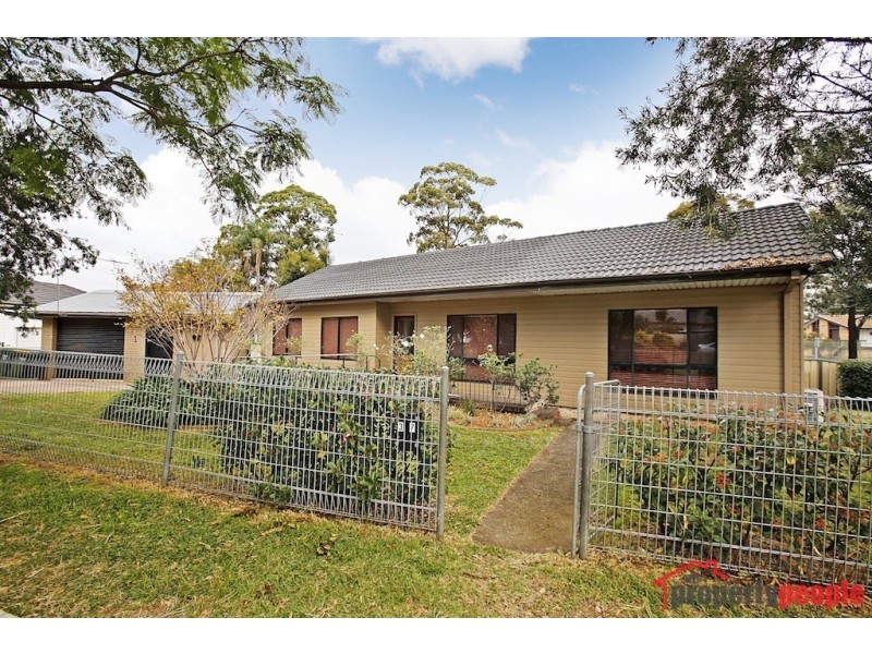 37 Fields Road, Macquarie Fields NSW 2564