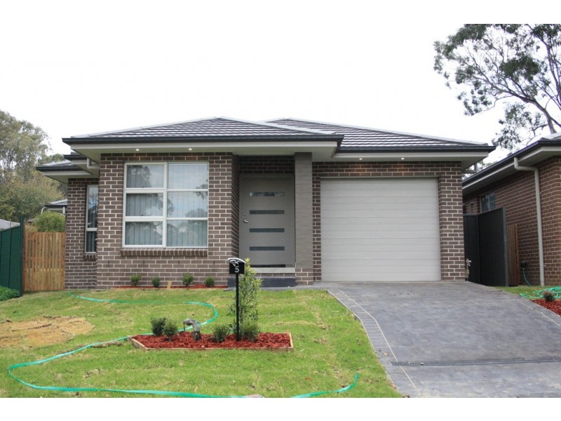 5A Enid Place, Ingleburn NSW 2565