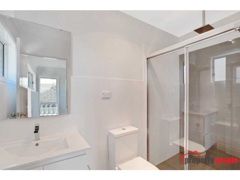 5A Enid Place, Ingleburn NSW 2565