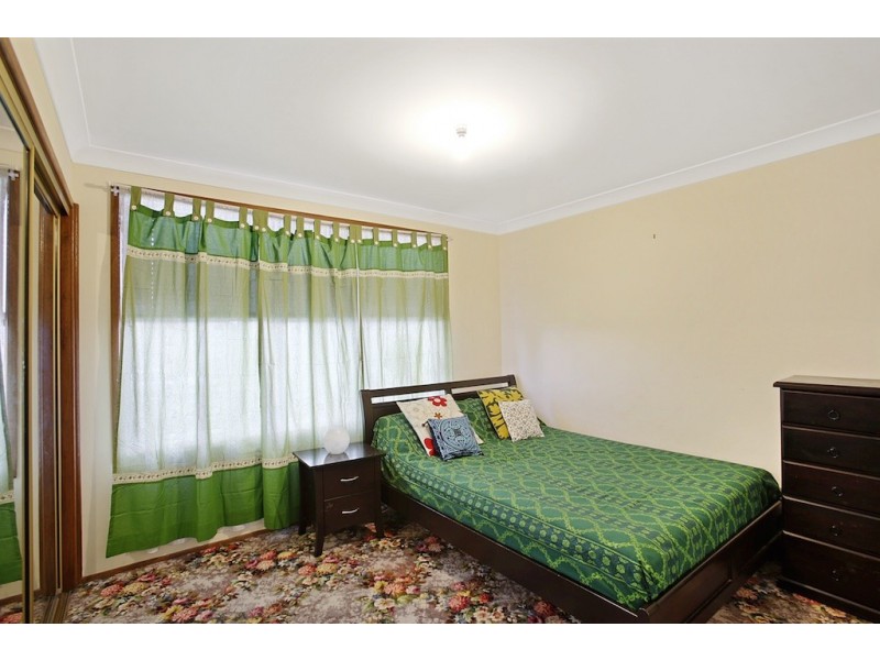 2 Amaranthus Place, Macquarie Fields NSW 2564