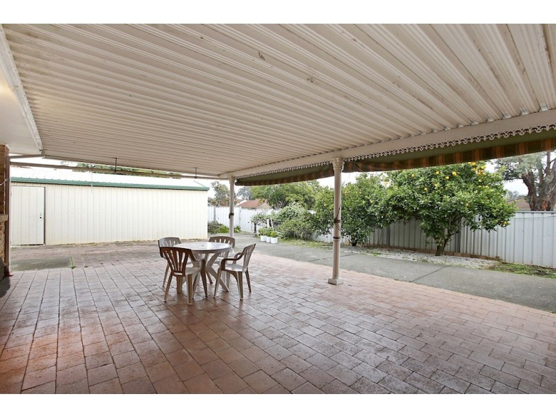 2 Amaranthus Place, Macquarie Fields NSW 2564