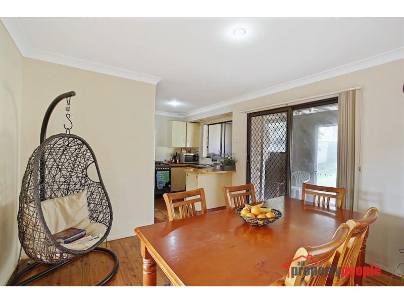 136 Helicia Rd, Macquarie Fields NSW 2564