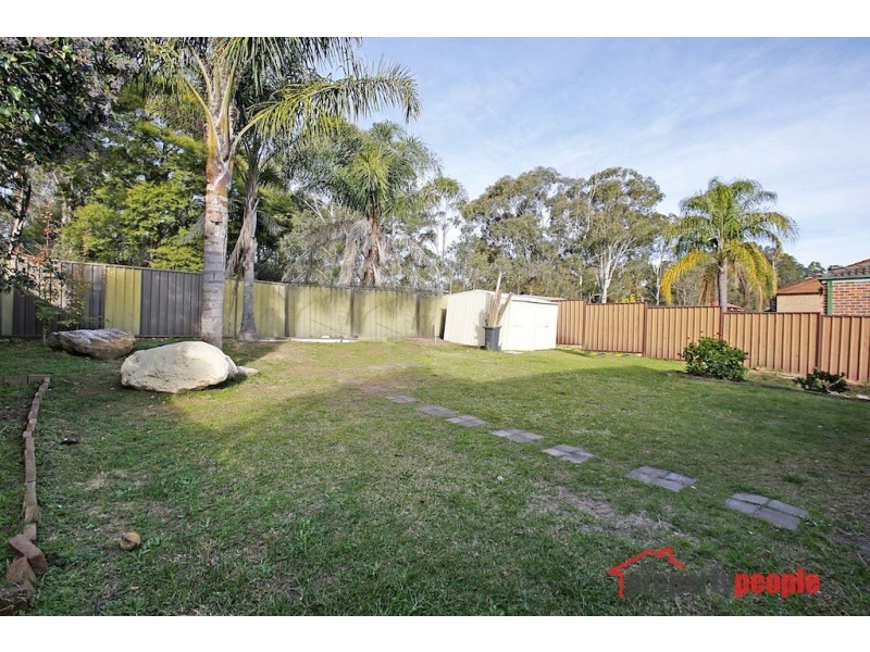 136 Helicia Rd, Macquarie Fields NSW 2564