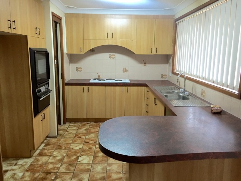 28 Fraser Street, Macquarie Fields NSW 2564