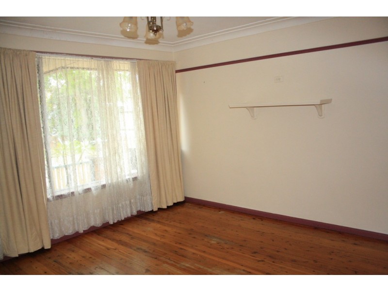 2 Gloucester Street, Macquarie Fields NSW 2564