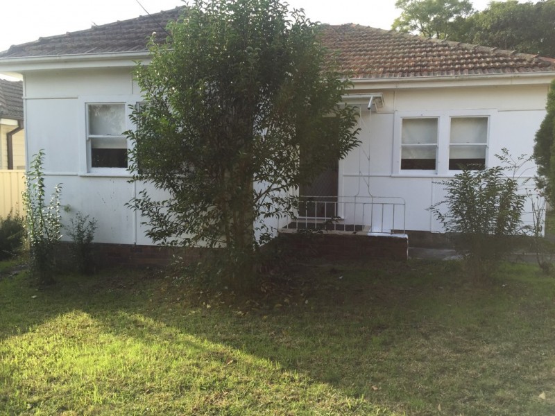 1 Bunbury St, Macquarie Fields NSW 2564