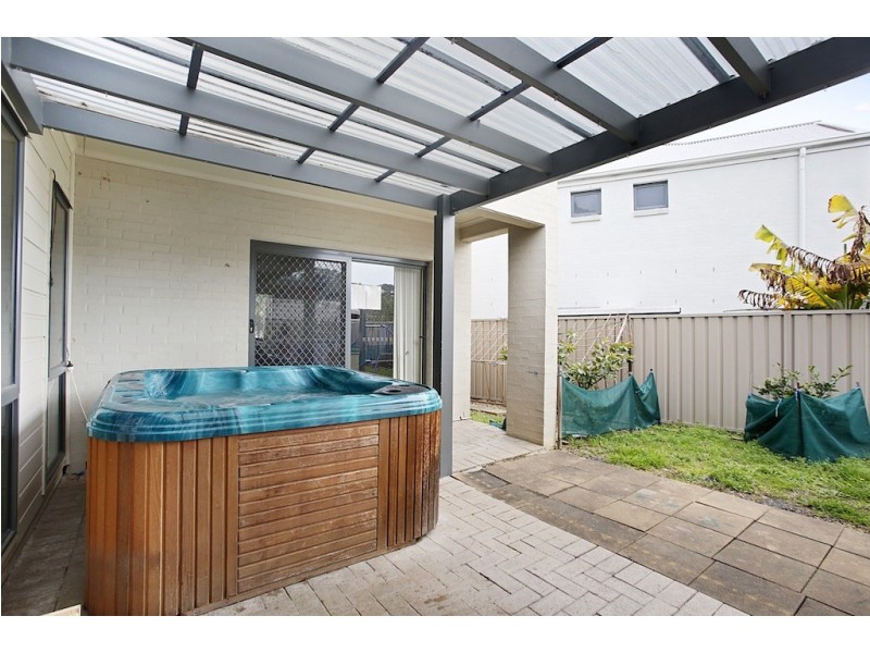 38 Pelargonium Crescent, Macquarie Fields NSW 2564