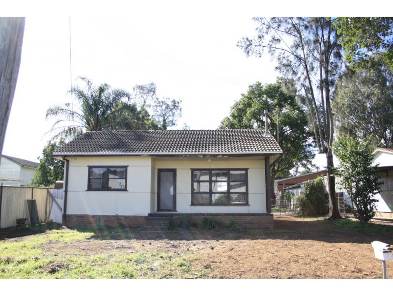 2 Cobham Street, Ingleburn NSW 2565