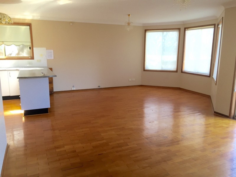 15 Blake Road, Mount Annan NSW 2567