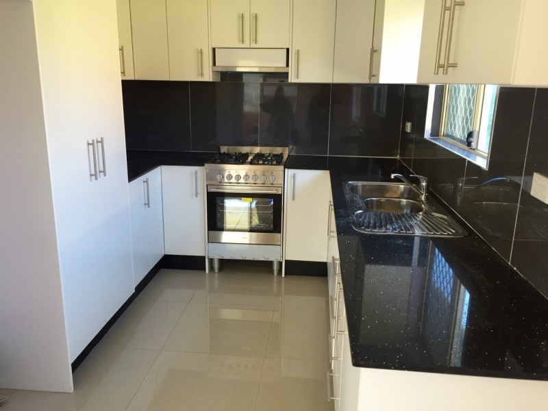 81a Cockatiel Circuit, Green Valley NSW 2168