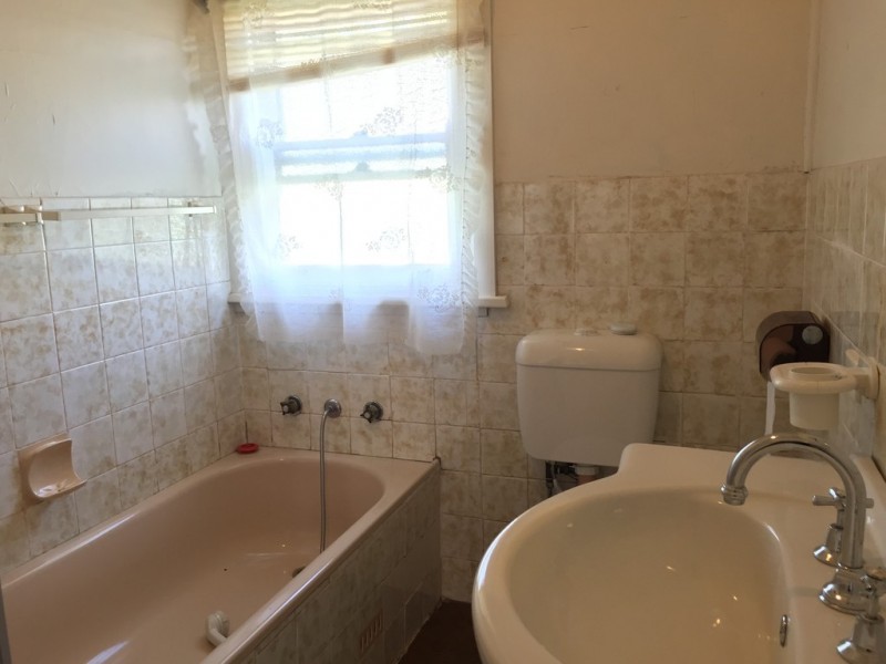 18 Astelia Street, Macquarie Fields NSW 2564