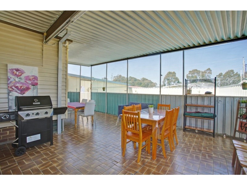 10 Romney Crescent, Miller NSW 2168